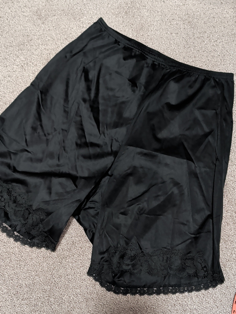 Vintage Harvey Woods black lace-trim pettipant slip short deadstock s